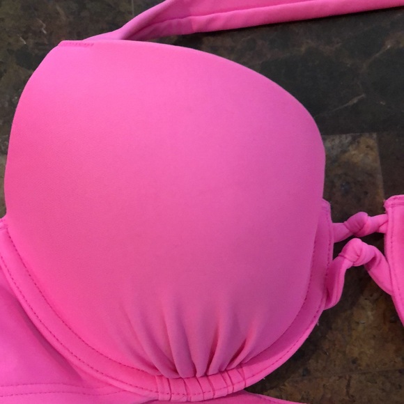 Aerie swim top (34C) - Picture 7 of 9